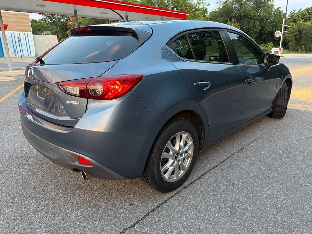 Mazda MAZDA3  2015