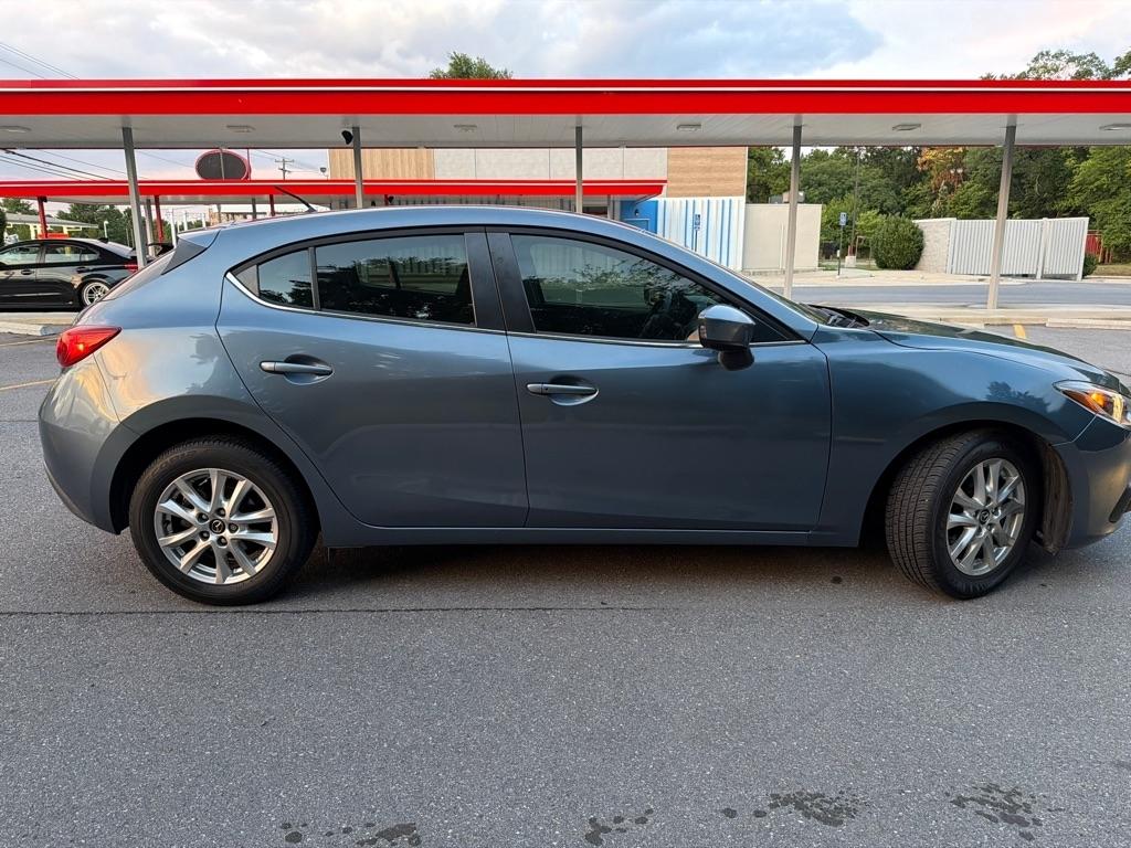 Mazda MAZDA3  2015