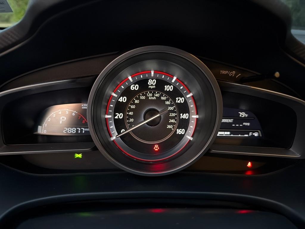 Mazda MAZDA3  2015