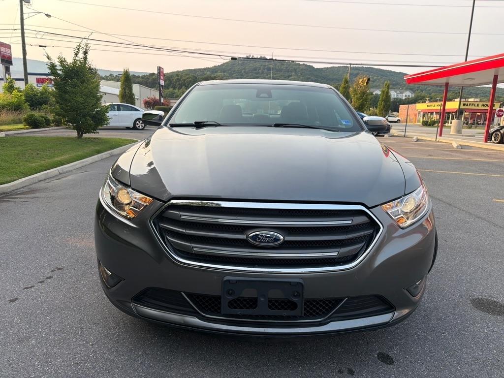 Ford Taurus  2014