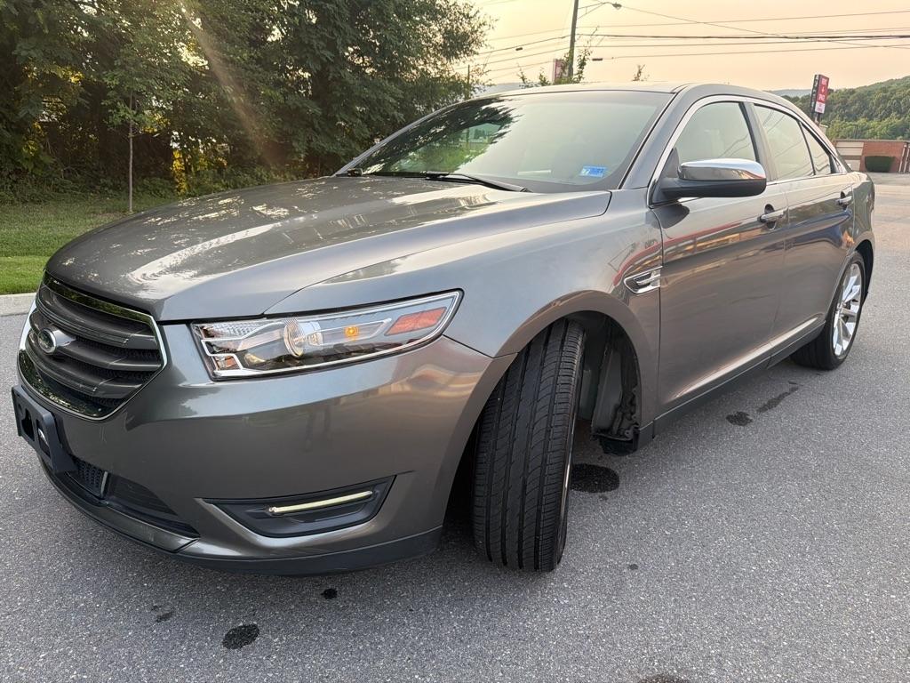 Ford Taurus  2014