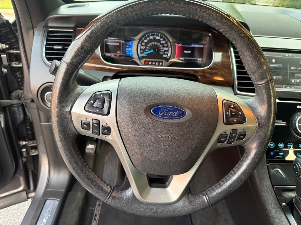 Ford Taurus  2014