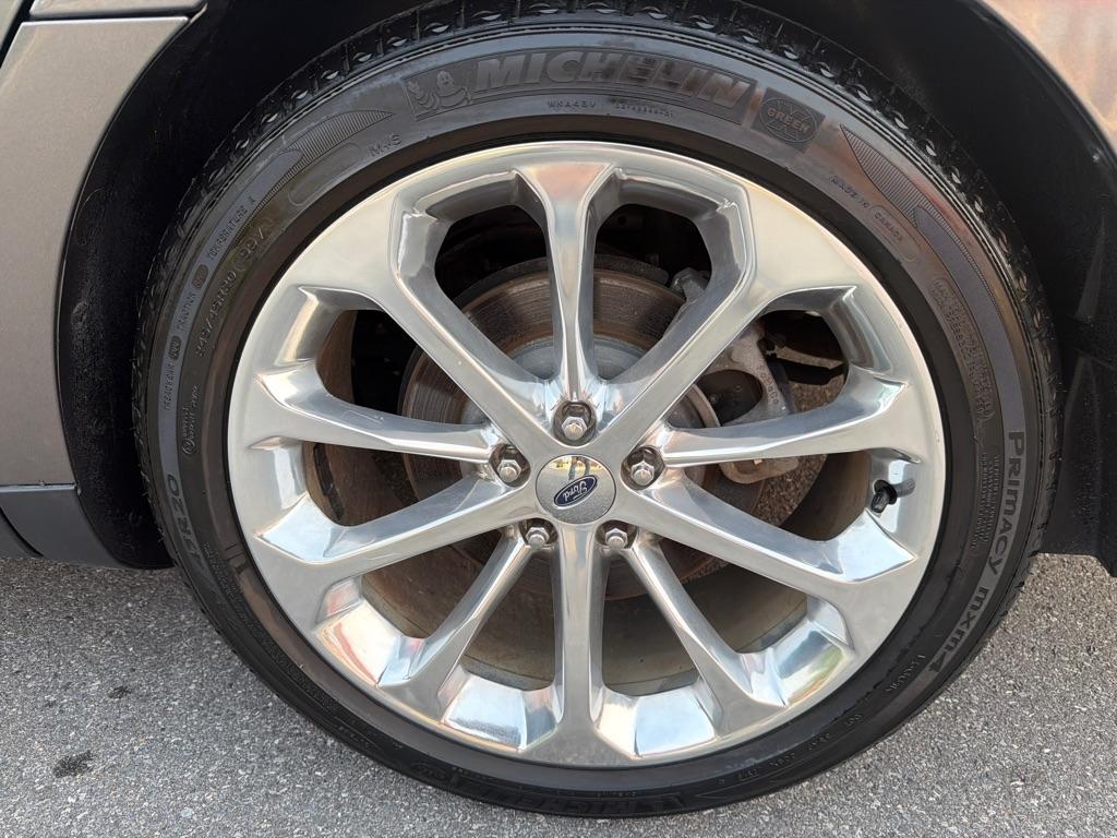 Ford Taurus  2014
