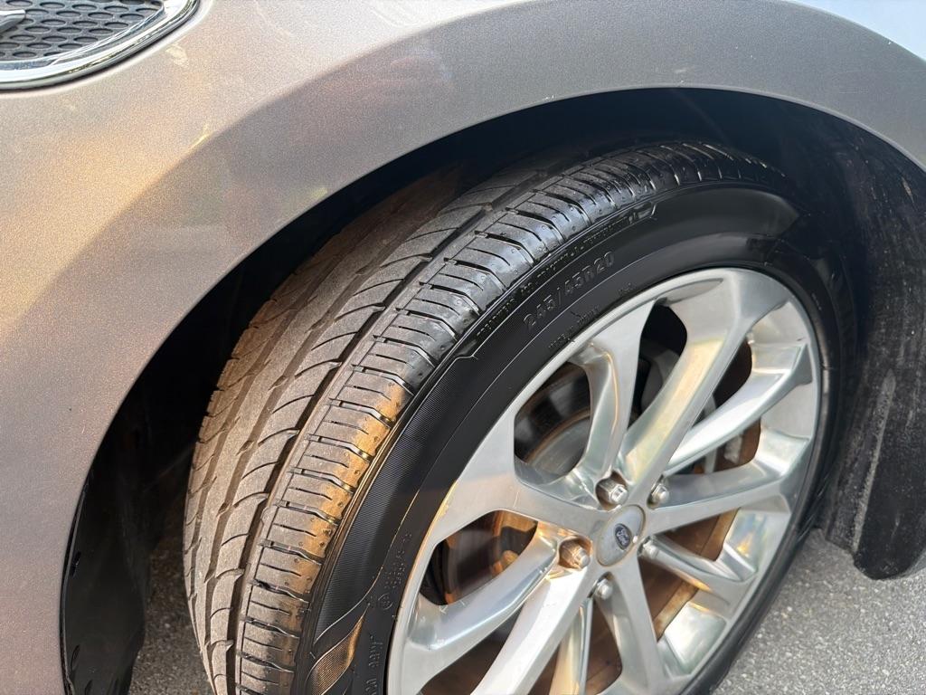 Ford Taurus  2014