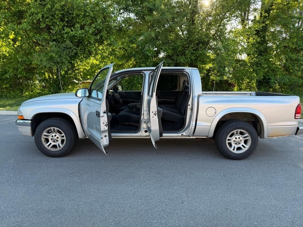 Dodge Dakota  2004