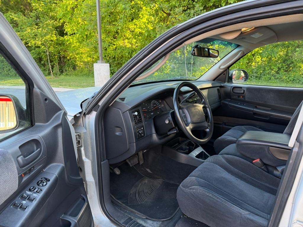 Dodge Dakota  2004