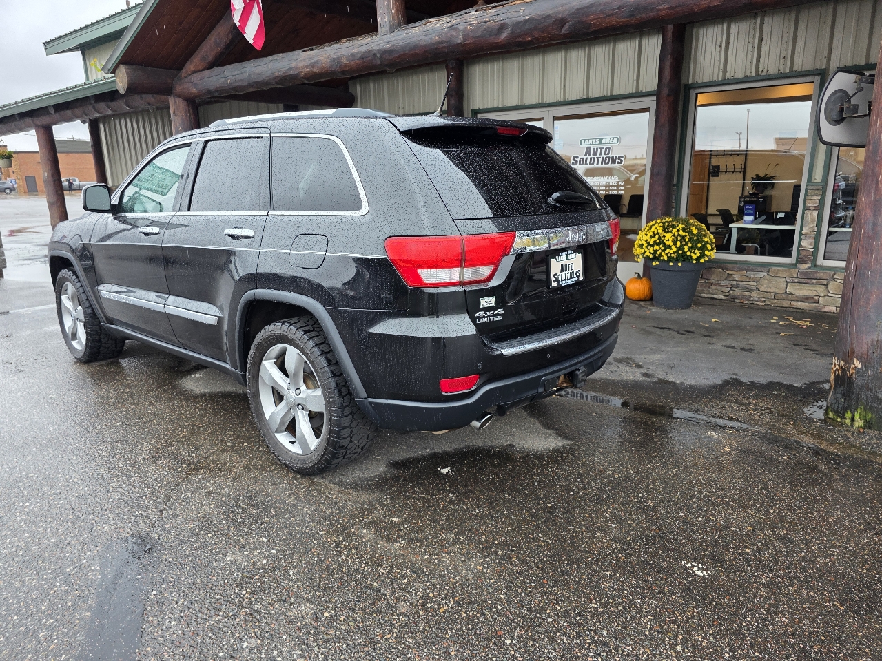 Jeep Grand Cherokee Limited 4WD 2011