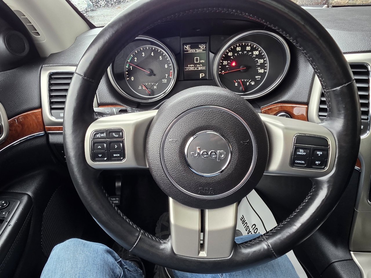 Jeep Grand Cherokee Limited 4WD 2011