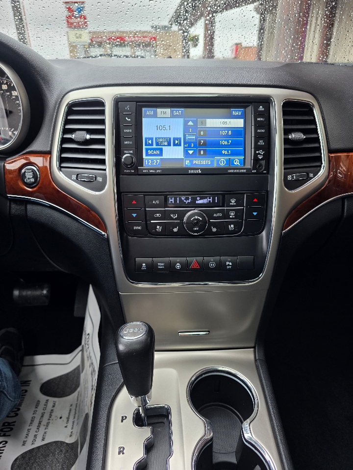 Jeep Grand Cherokee Limited 4WD 2011