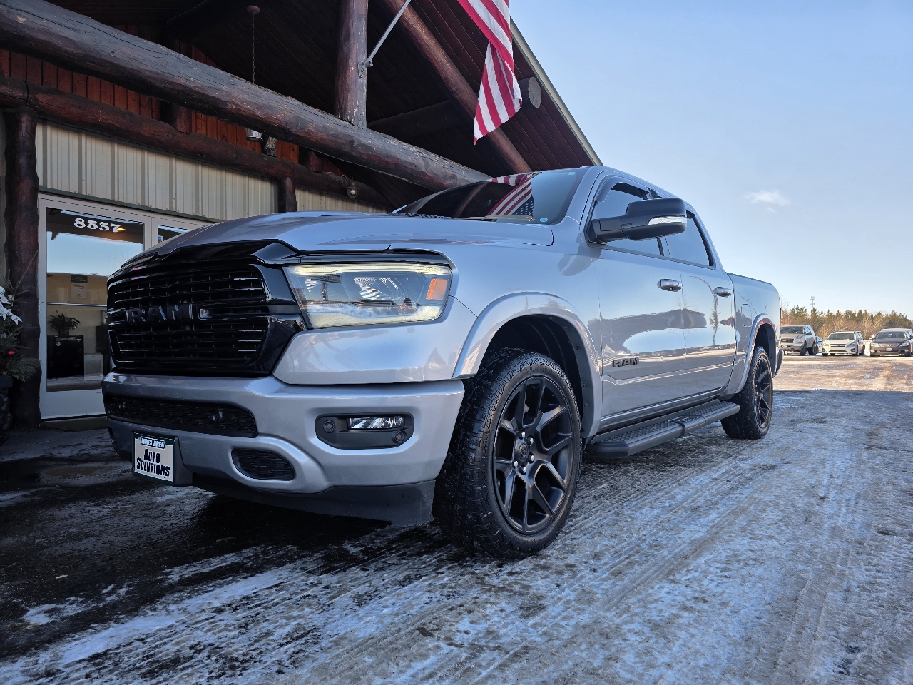 2022 RAM 1500 Laramie Crew Cab SWB 4WD