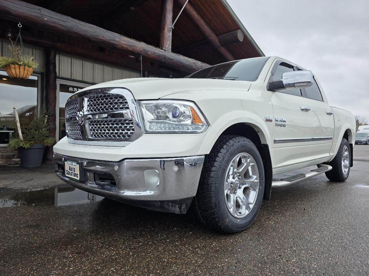 2017 RAM 1500 Laramie Crew Cab SWB 4WD