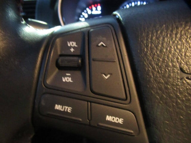 Kia Sorento LX 2WD 2015