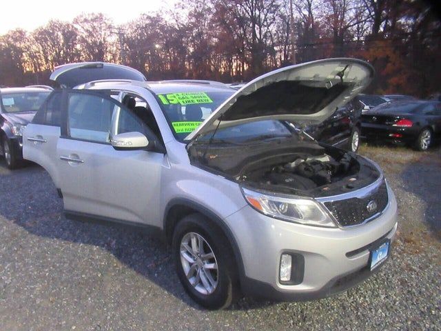 Kia Sorento LX 2WD 2015