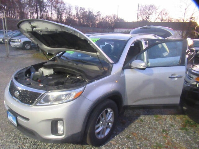 Kia Sorento LX 2WD 2015