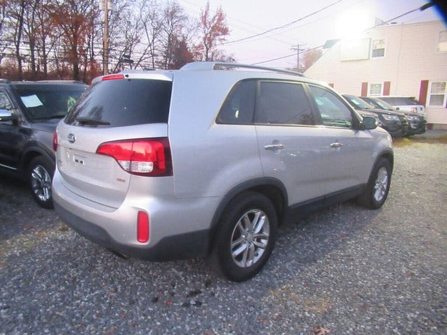 Kia Sorento LX 2WD 2015