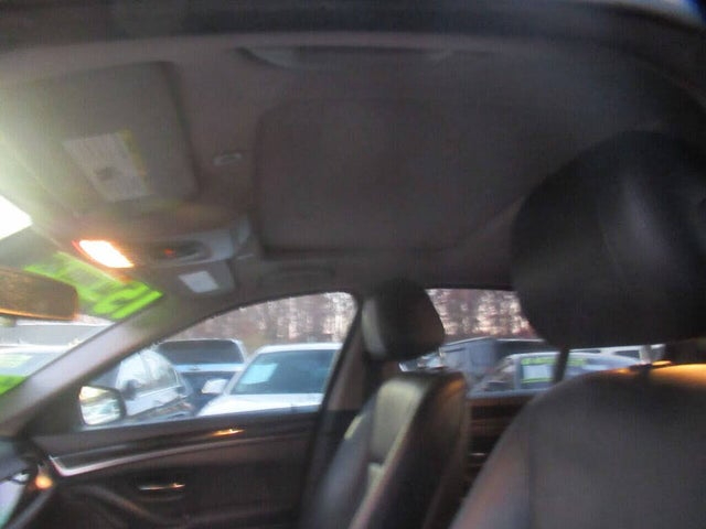 BMW 5-Series 528i xDrive 2015