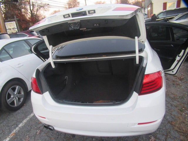 BMW 5-Series 528i xDrive 2015