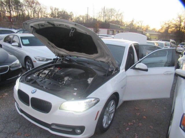 BMW 5-Series 528i xDrive 2015
