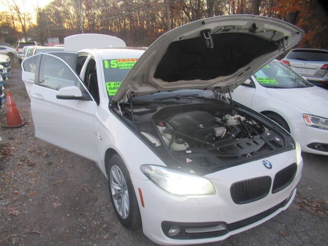 BMW 5-Series 528i xDrive 2015
