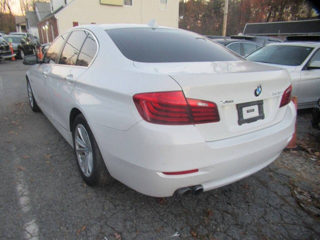 BMW 5-Series 528i xDrive 2015