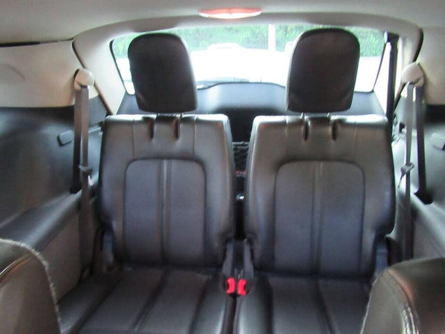 Lincoln MKT 3.5L with EcoBoost AWD 2011