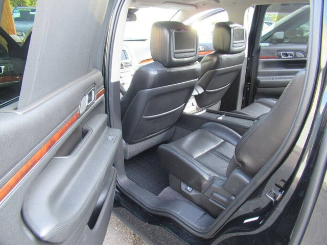 Lincoln MKT 3.5L with EcoBoost AWD 2011