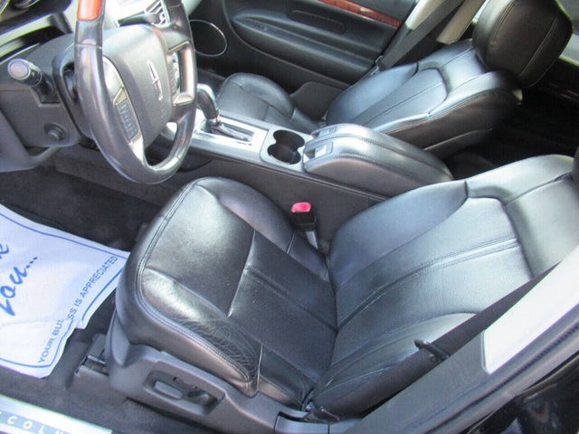 Lincoln MKT 3.5L with EcoBoost AWD 2011