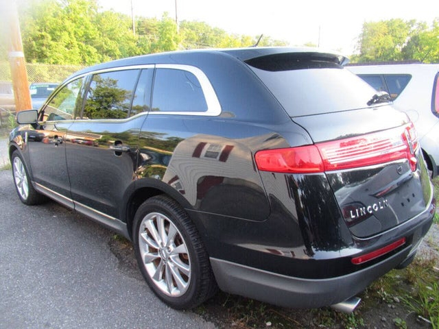 Lincoln MKT 3.5L with EcoBoost AWD 2011