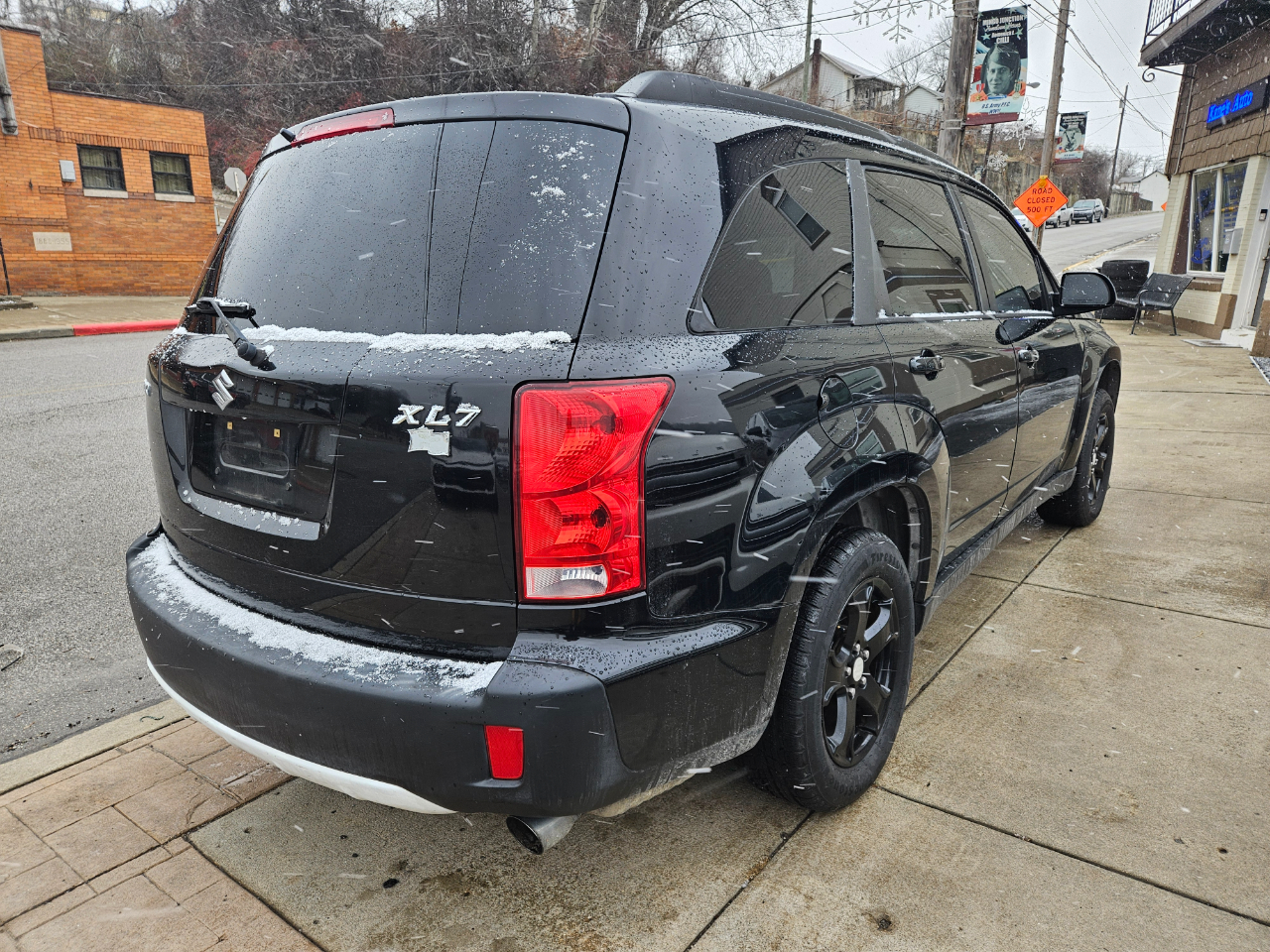 Suzuki XL-7 Premium 3-Row 2WD 2008