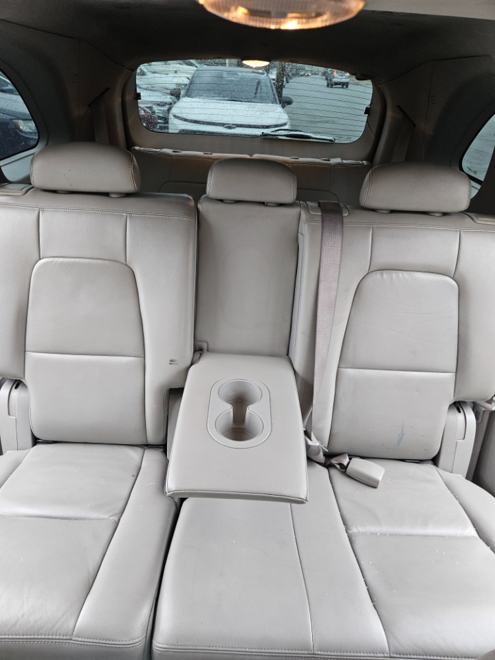 Suzuki XL-7 Premium 3-Row 2WD 2008