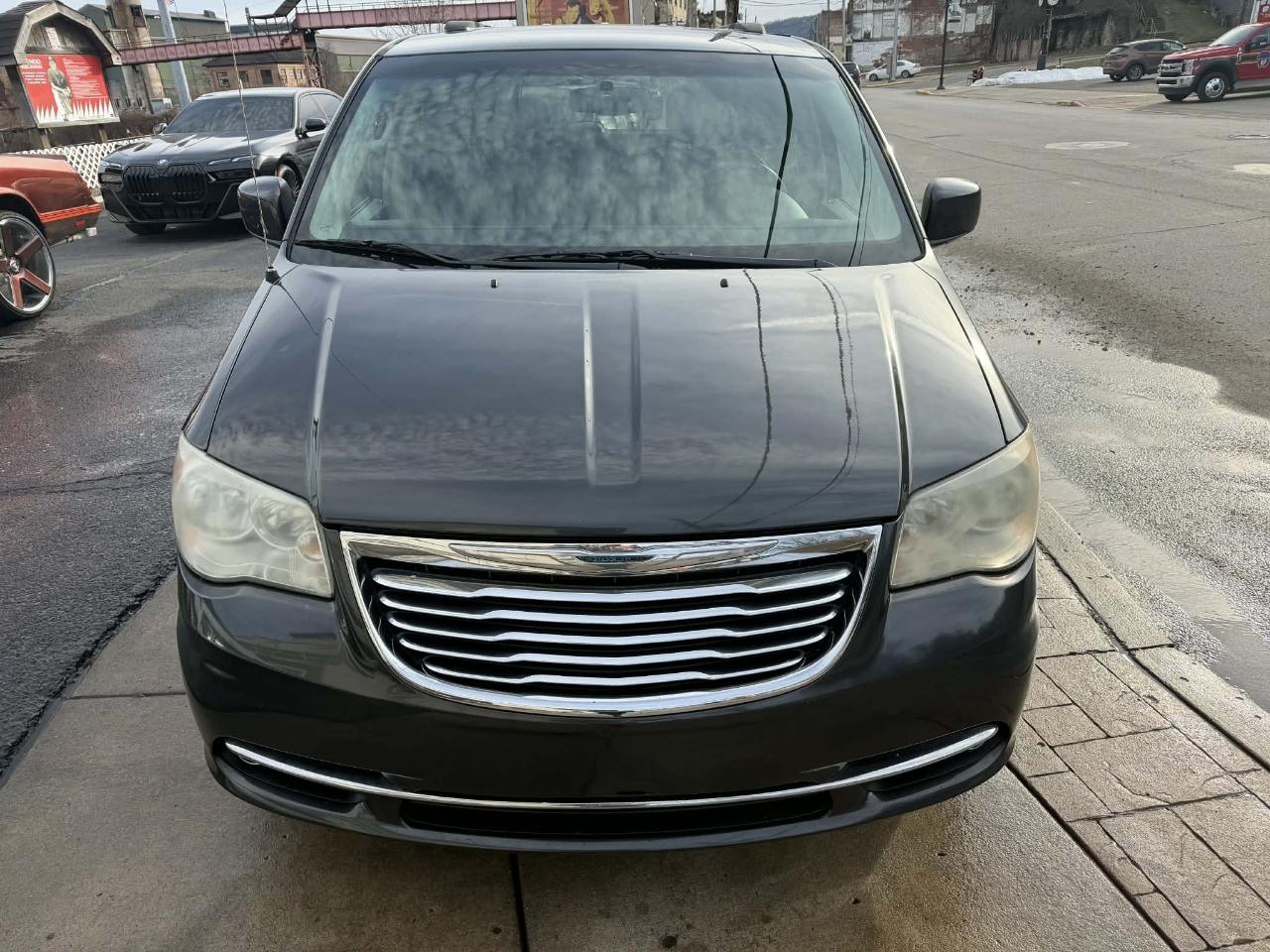 Chrysler Town & Country Touring 2012