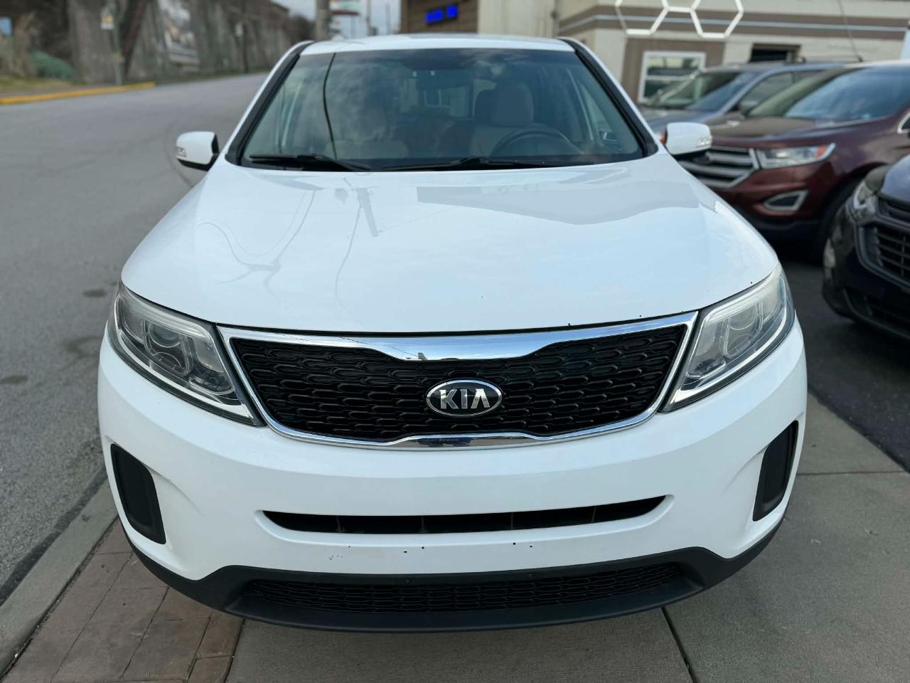 Kia Sorento LX 2WD 2015