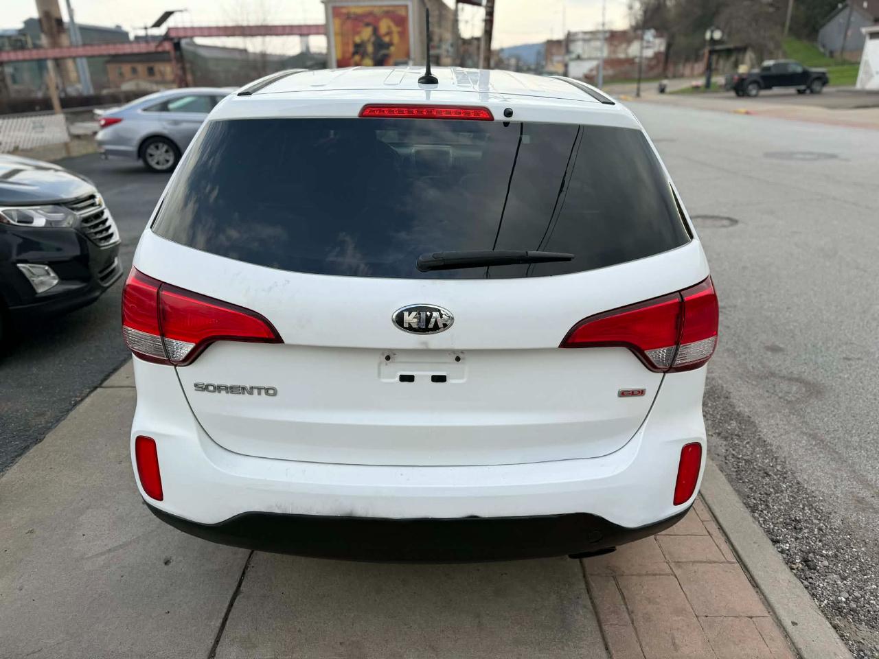 Kia Sorento LX 2WD 2015