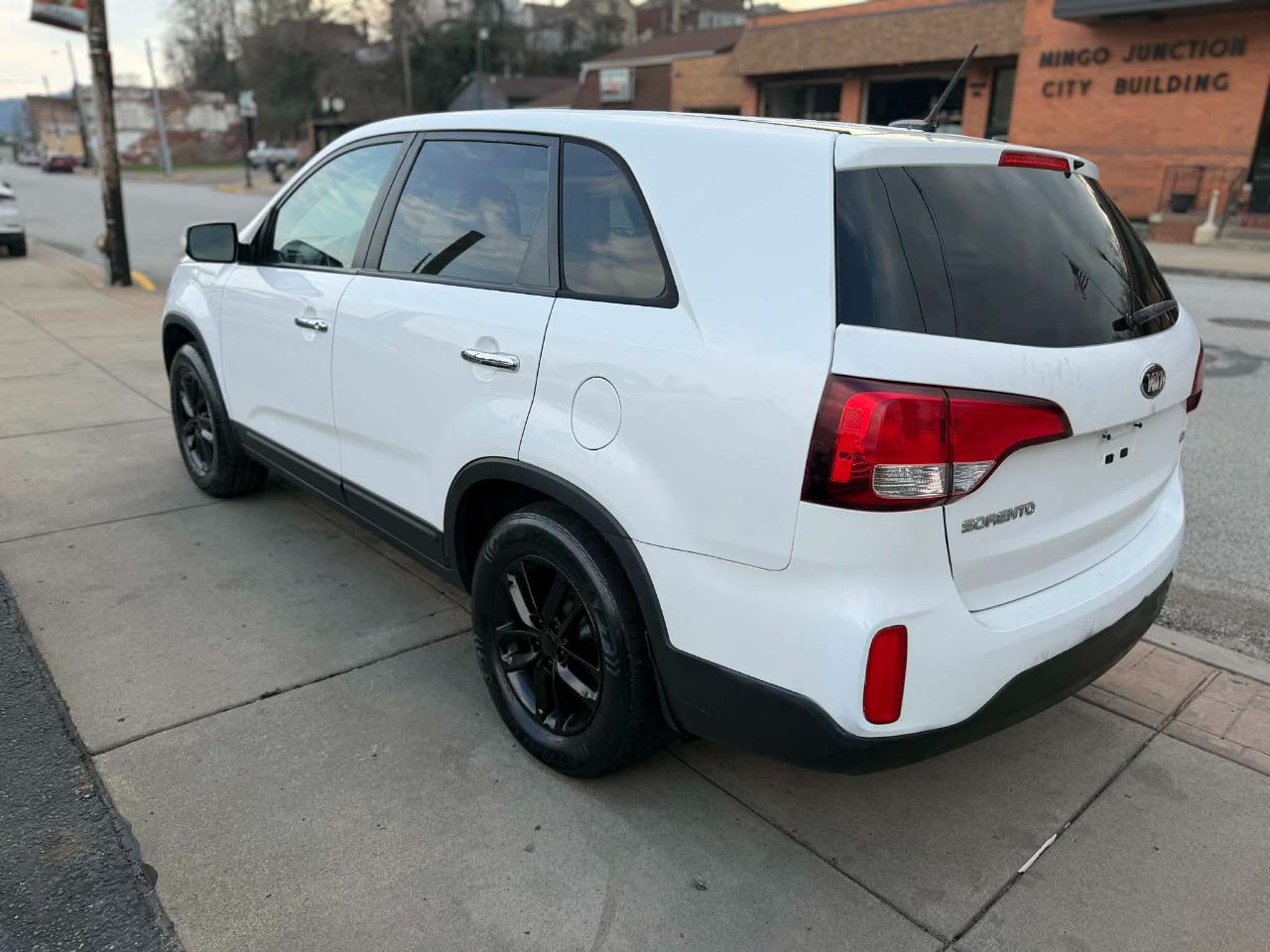 Kia Sorento LX 2WD 2015