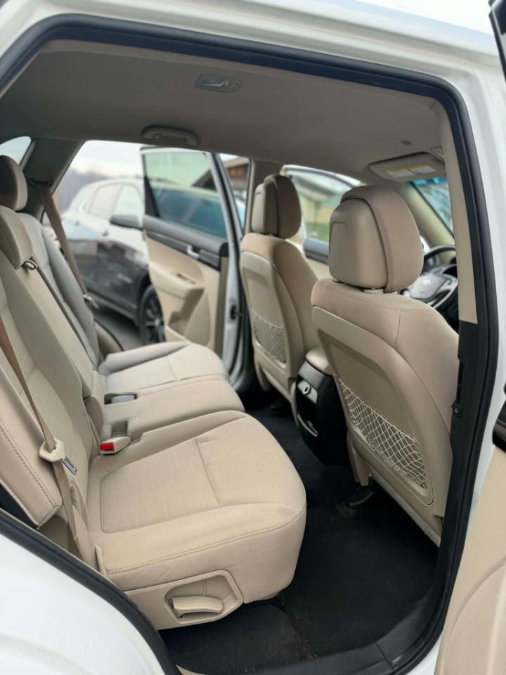 Kia Sorento LX 2WD 2015