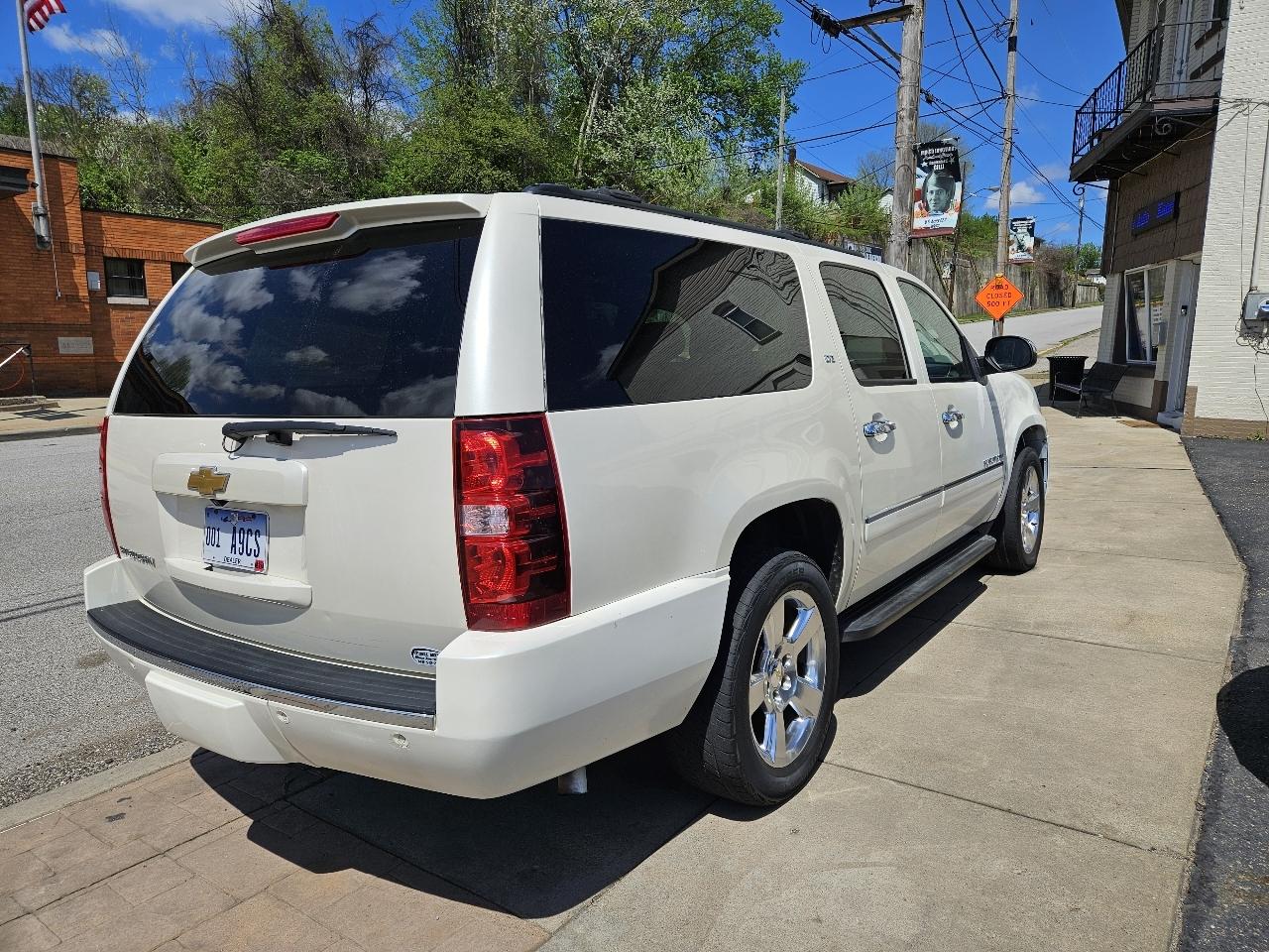 Chevrolet Suburban LTZ 1500 4WD 2013