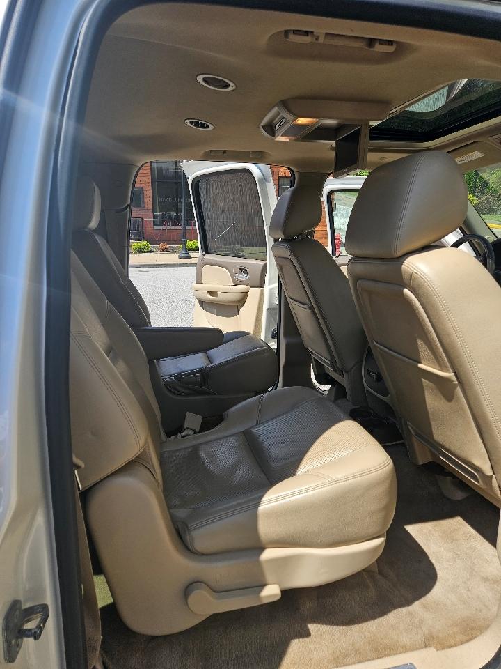 Chevrolet Suburban LTZ 1500 4WD 2013