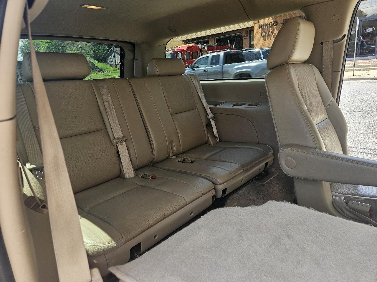 Chevrolet Suburban LTZ 1500 4WD 2013