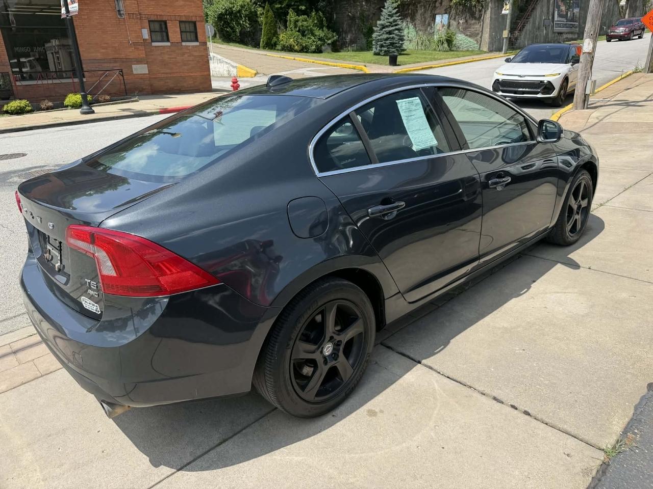 Volvo S40 T5 AWD 2013