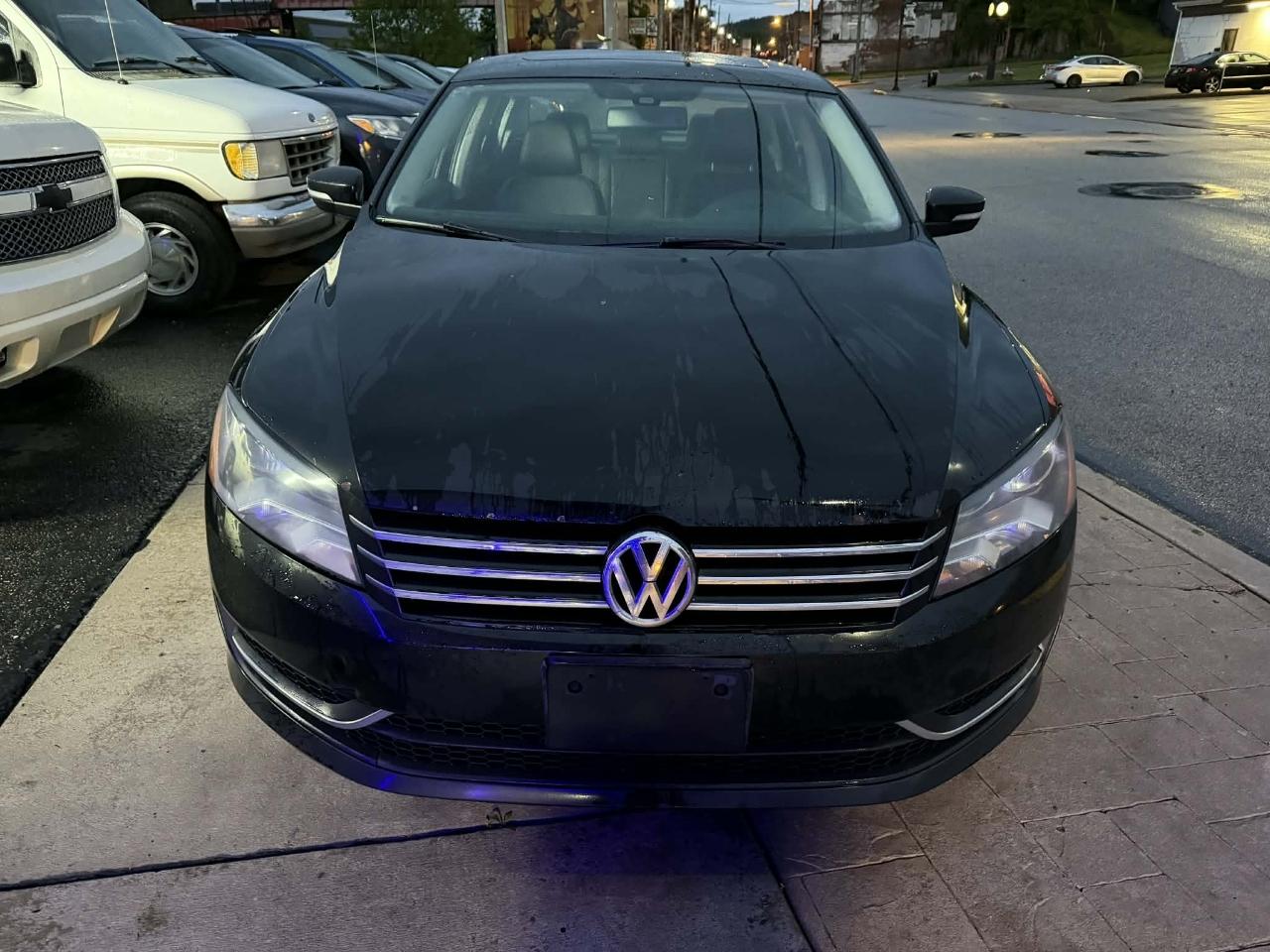 Volkswagen Passat 2.5L SE AT 2013