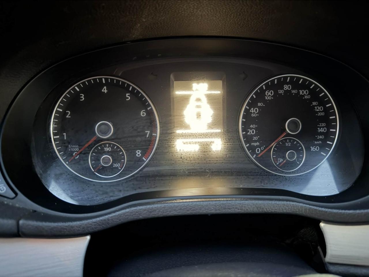 Volkswagen Passat 2.5L SE AT 2013