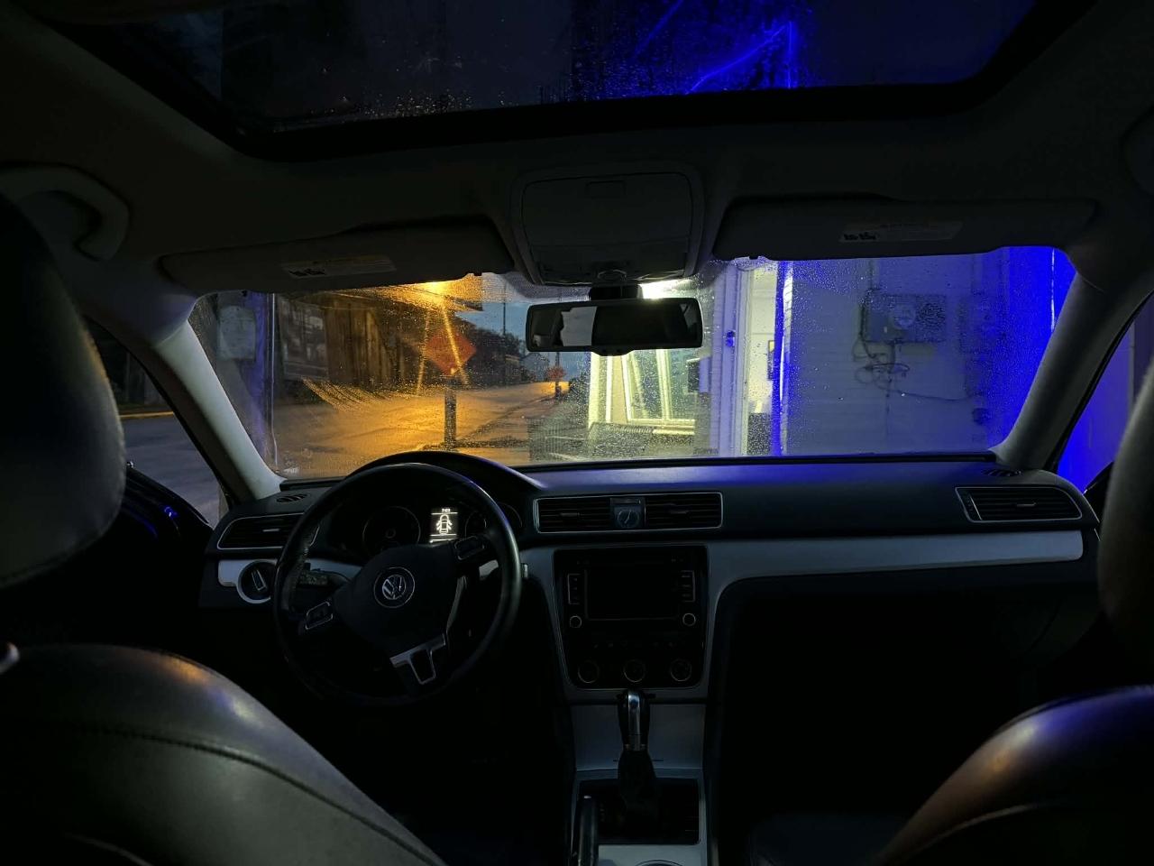 Volkswagen Passat 2.5L SE AT 2013