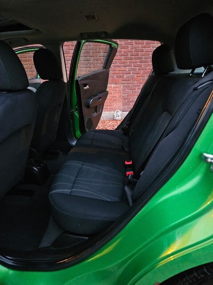 Chevrolet Sonic LT Auto 5-Door 2015