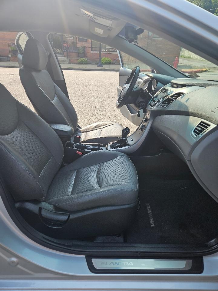 Hyundai Elantra Limited 2014