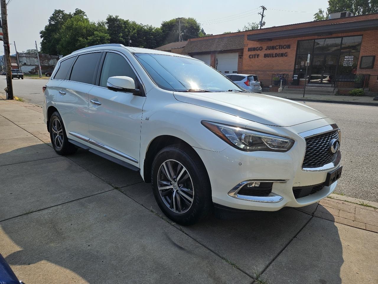 Infiniti QX60 Base AWD 2017