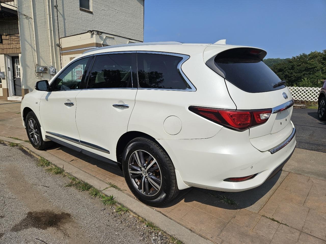Infiniti QX60 Base AWD 2017