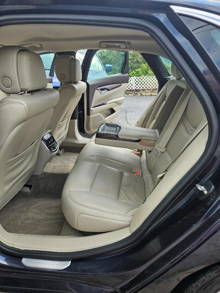 Cadillac XTS Luxury FWD 2014