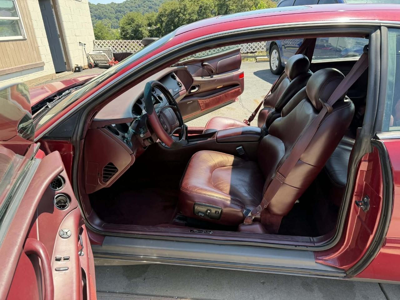 Buick Riviera Coupe 1995