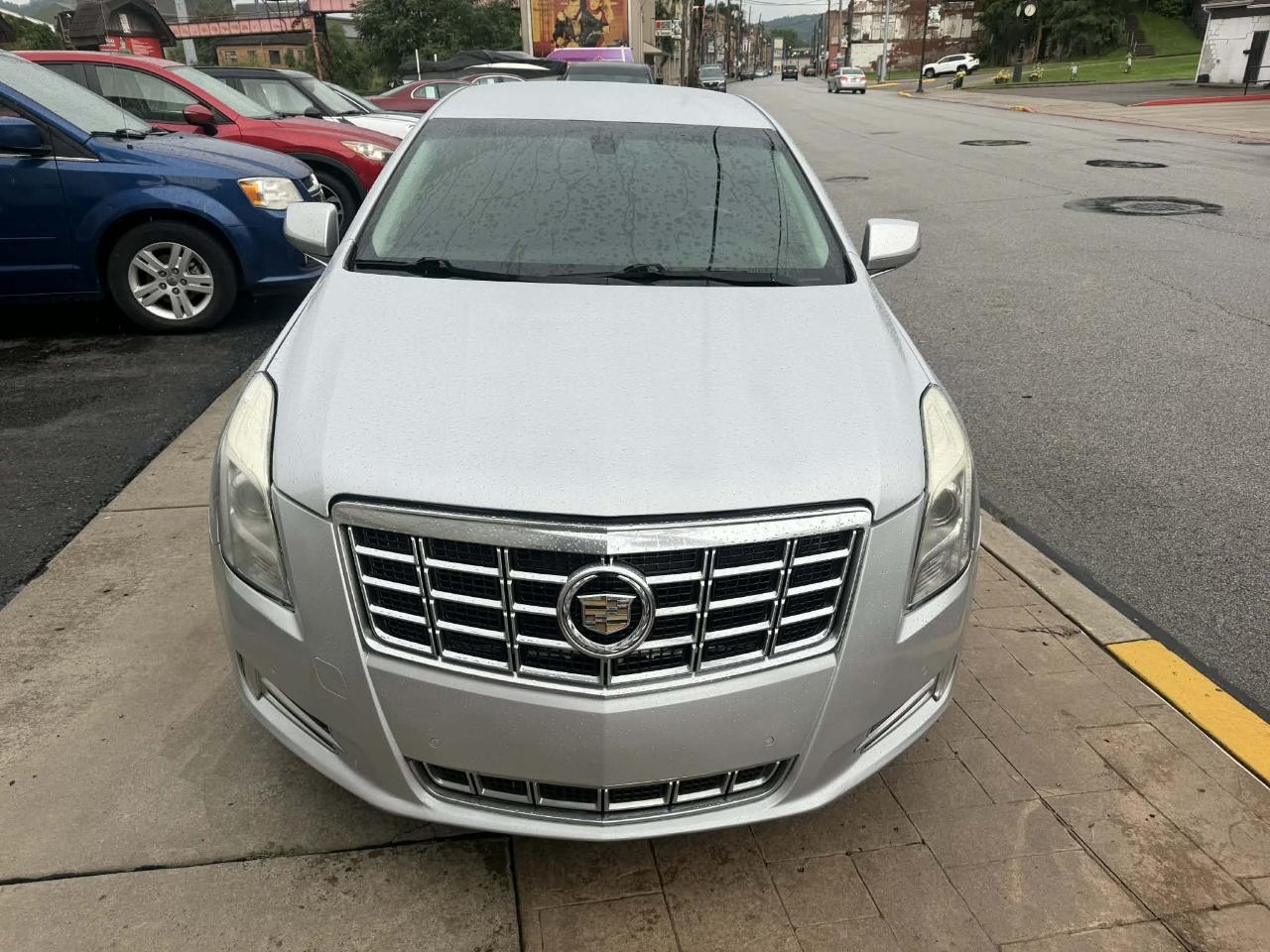 Cadillac XTS Luxury 2013