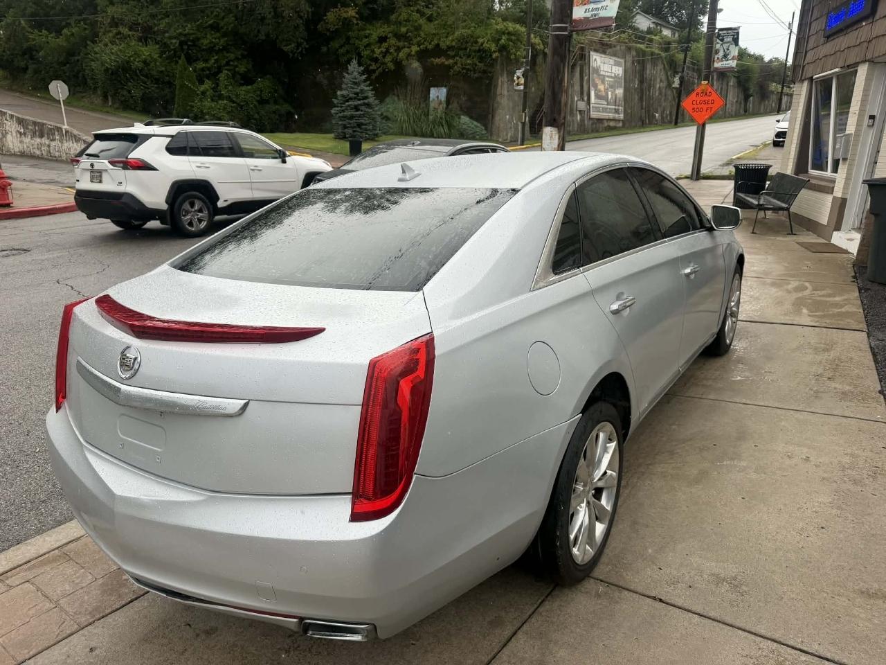 Cadillac XTS Luxury 2013